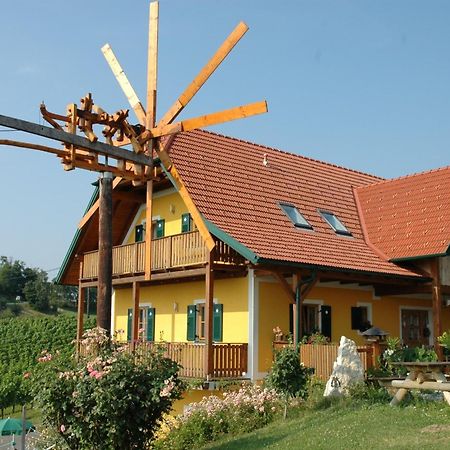Weingut Koegl Bed & Breakfast Ratsch an der Weinstrasse Ngoại thất bức ảnh