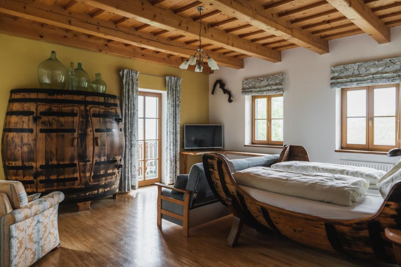 Weingut Koegl Bed & Breakfast Ratsch an der Weinstrasse Ngoại thất bức ảnh